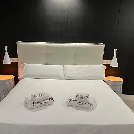 Отель H. Pelayo Autocheck-in Con Jacuzzi *