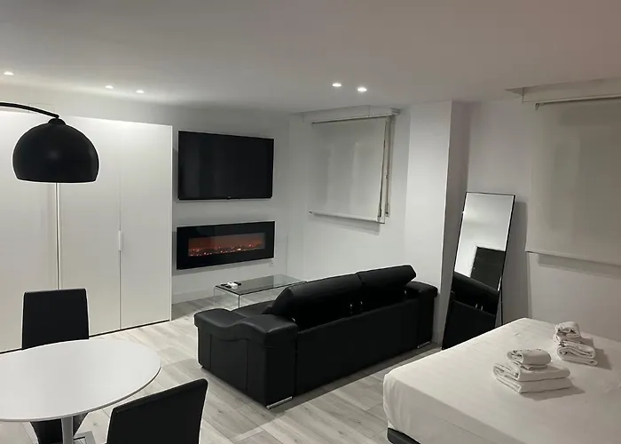 H. Pelayo Autocheck-in Con Jacuzzi