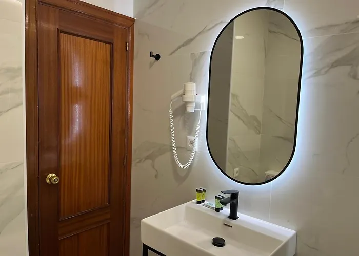 H. Pelayo Autocheck-in Con Jacuzzi Hotel