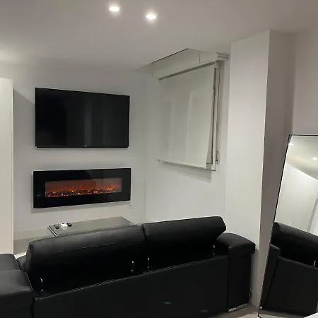 H. Pelayo Autocheck-in Con Jacuzzi