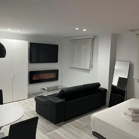 H. Pelayo Autocheck-in Con Jacuzzi