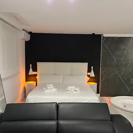 H. Pelayo Autocheck-in Con Jacuzzi Hotel *